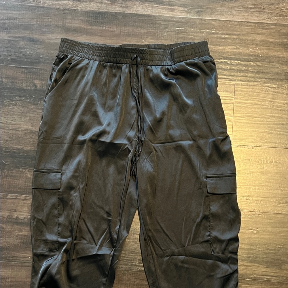 Women's Black Cargo Pants - Picture 2 of 5